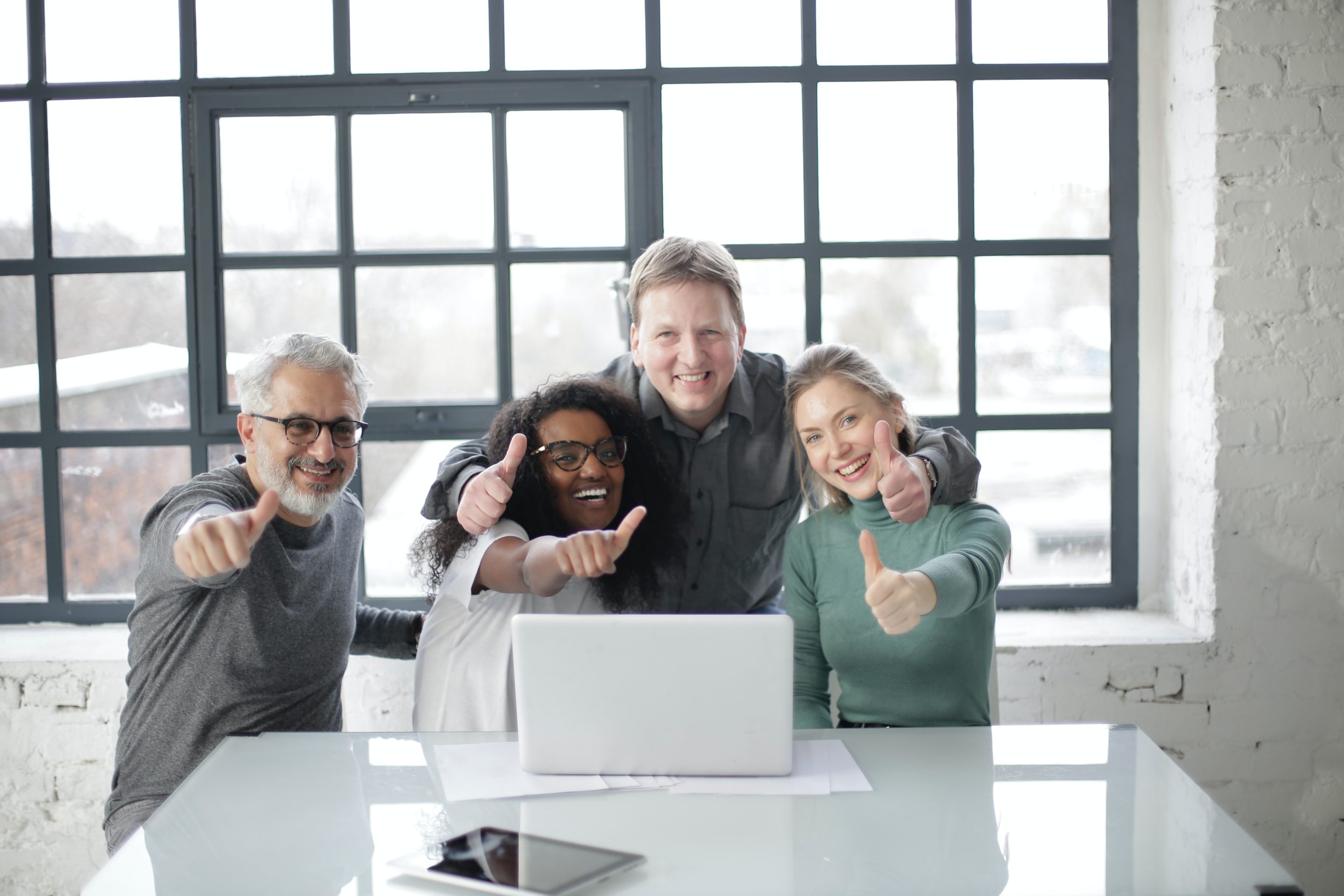 pexels-andrea-piacquadio-3931870 happy people at work
